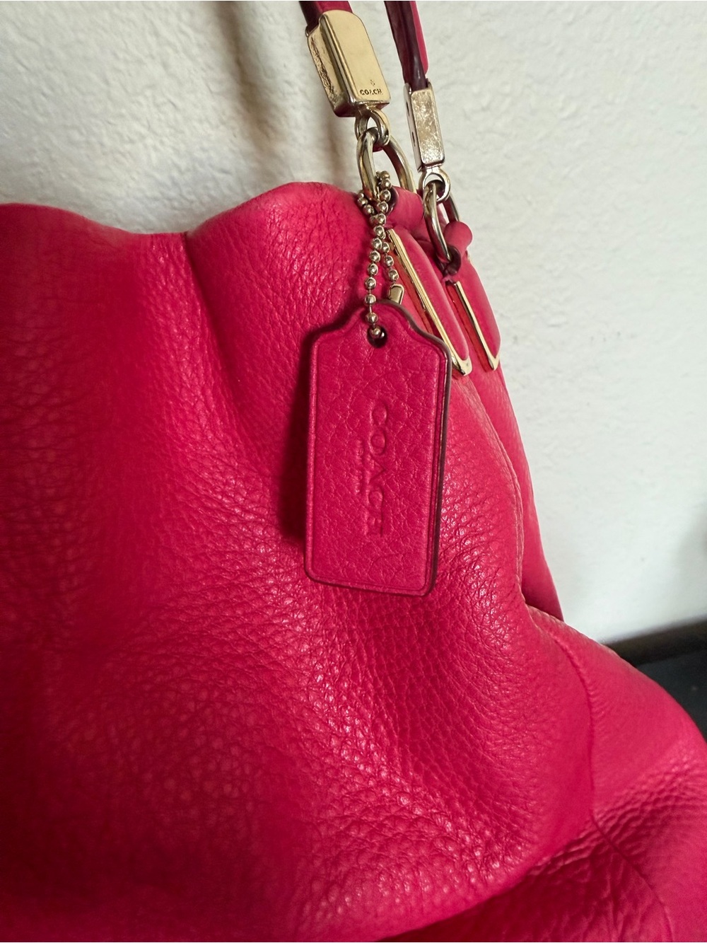 Coach Fuchsia Pink Leather Shoulder Bag - Picture 4 of 13